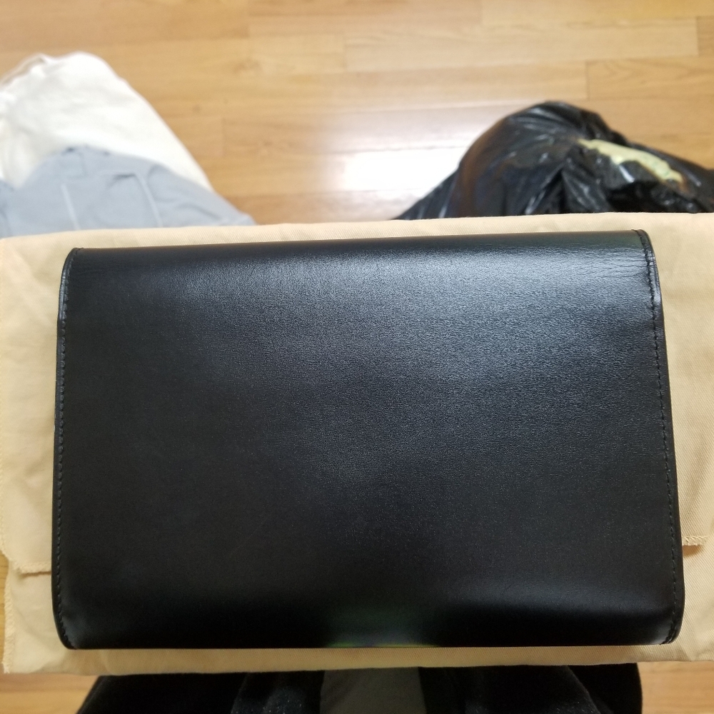 SOLD- Louis Vuitton Louise GM - Picture 4 of 15